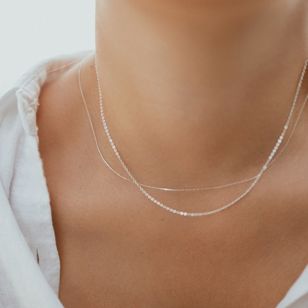 Cadena Minimalista de Eslabones Espejados – Plata 925 (45 cm)