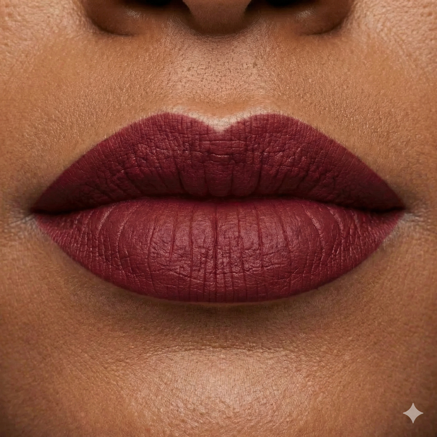 Labial Mate con Ácido Poliglutámico – Rojo Supremo – 4 g
